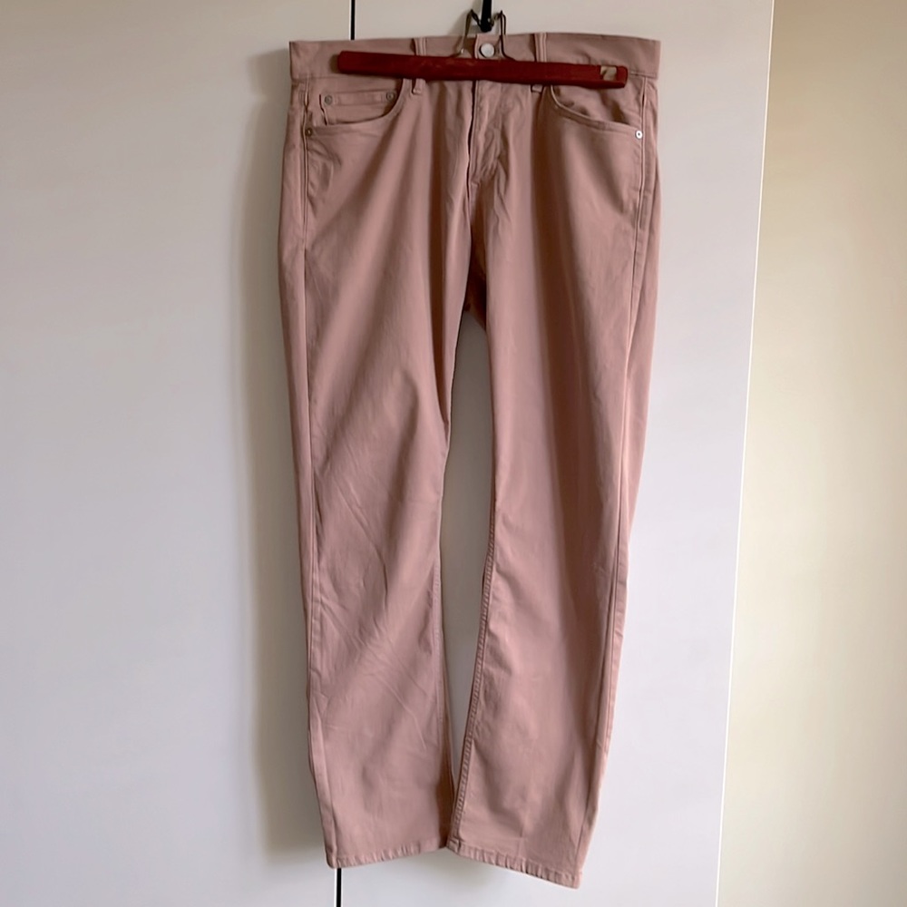 Men’s stretch chinos from Banana Republic in salmon 33x30